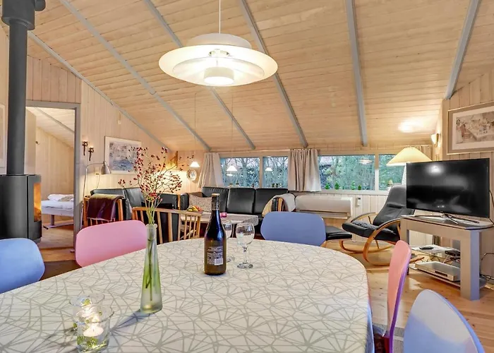 Stunning In Sydals With Sauna Hébergement de vacances Sonderby (Sonderjylland)