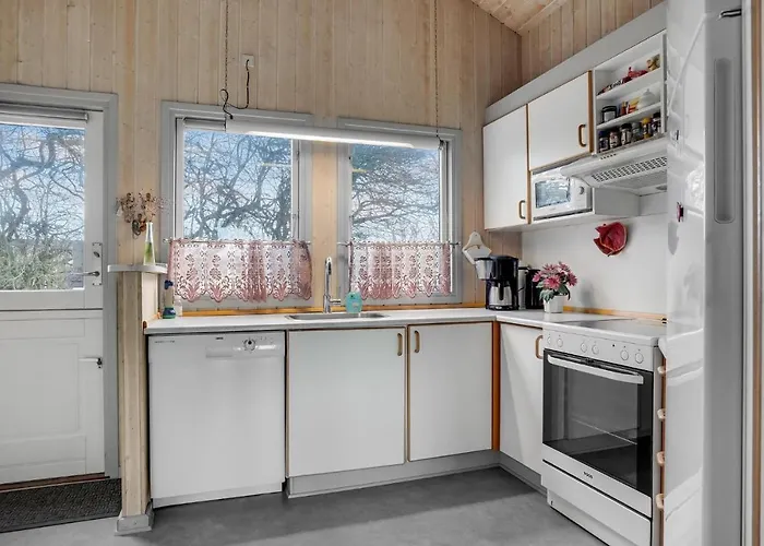 Stunning In Sydals With Sauna Feriehus *